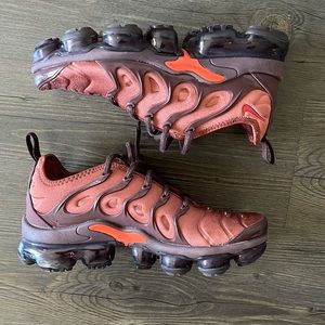 Nike Air VaporMax Plus. 7